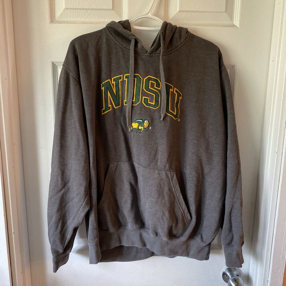NDSU Bison Hoodie Size Large Pullover Hoodie Gray Kangaroo Pouch Size L?
